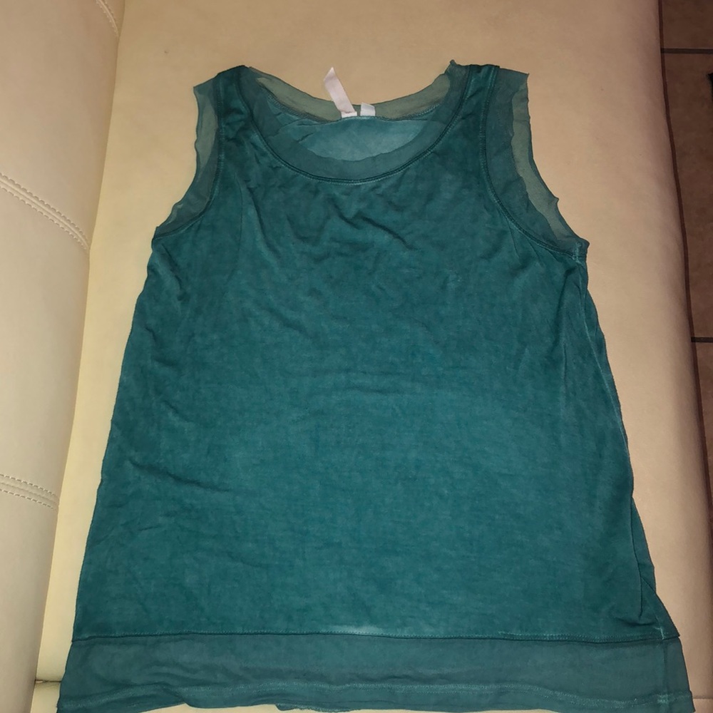Cute tank top.